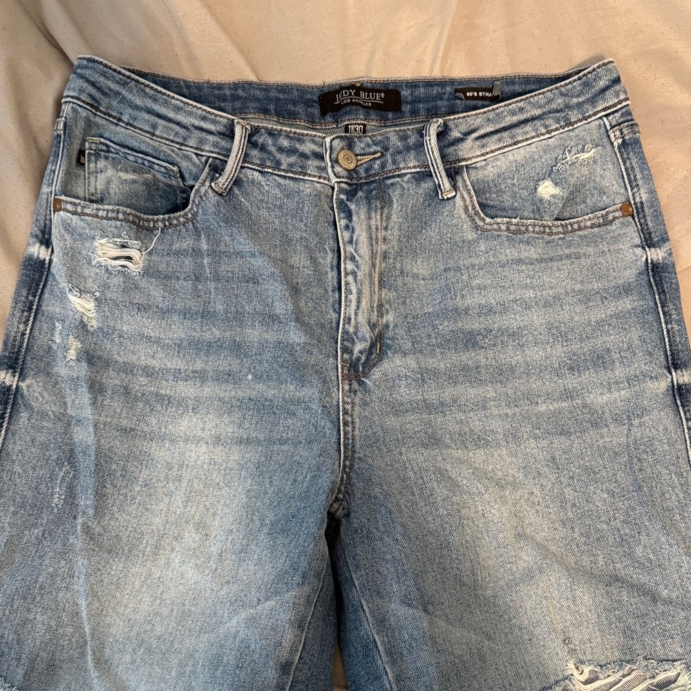 Judy Blue Women's Light Wash Boyfriend Jeans